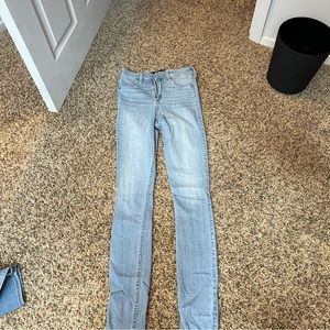 Curvy high rise jean leggings from Hollister